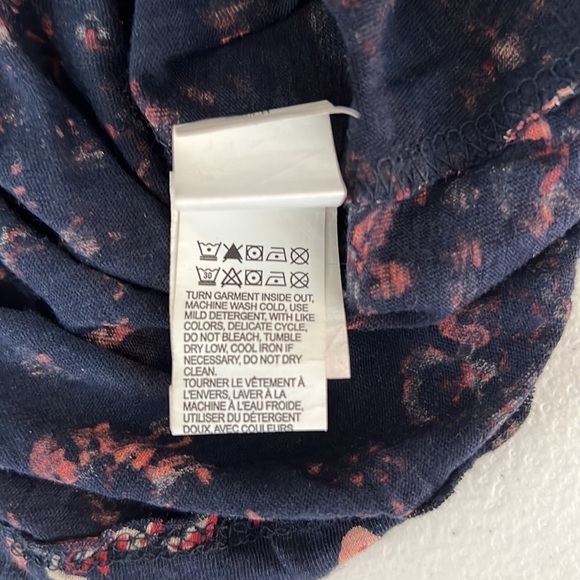 Lucky Brand Wildflower Short Sleeve Faux Wrap Navy NWT Cotton/Modal Sz S. - Picture 10 of 10